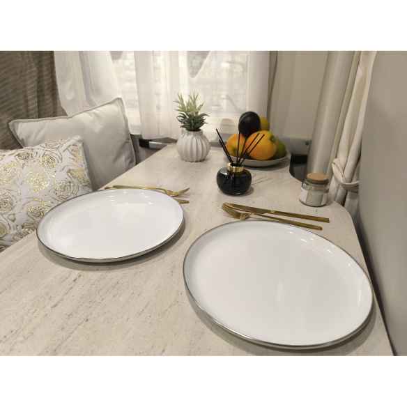 Set de 2 assiettes plates en acier émaillé Incasa RG-917526
