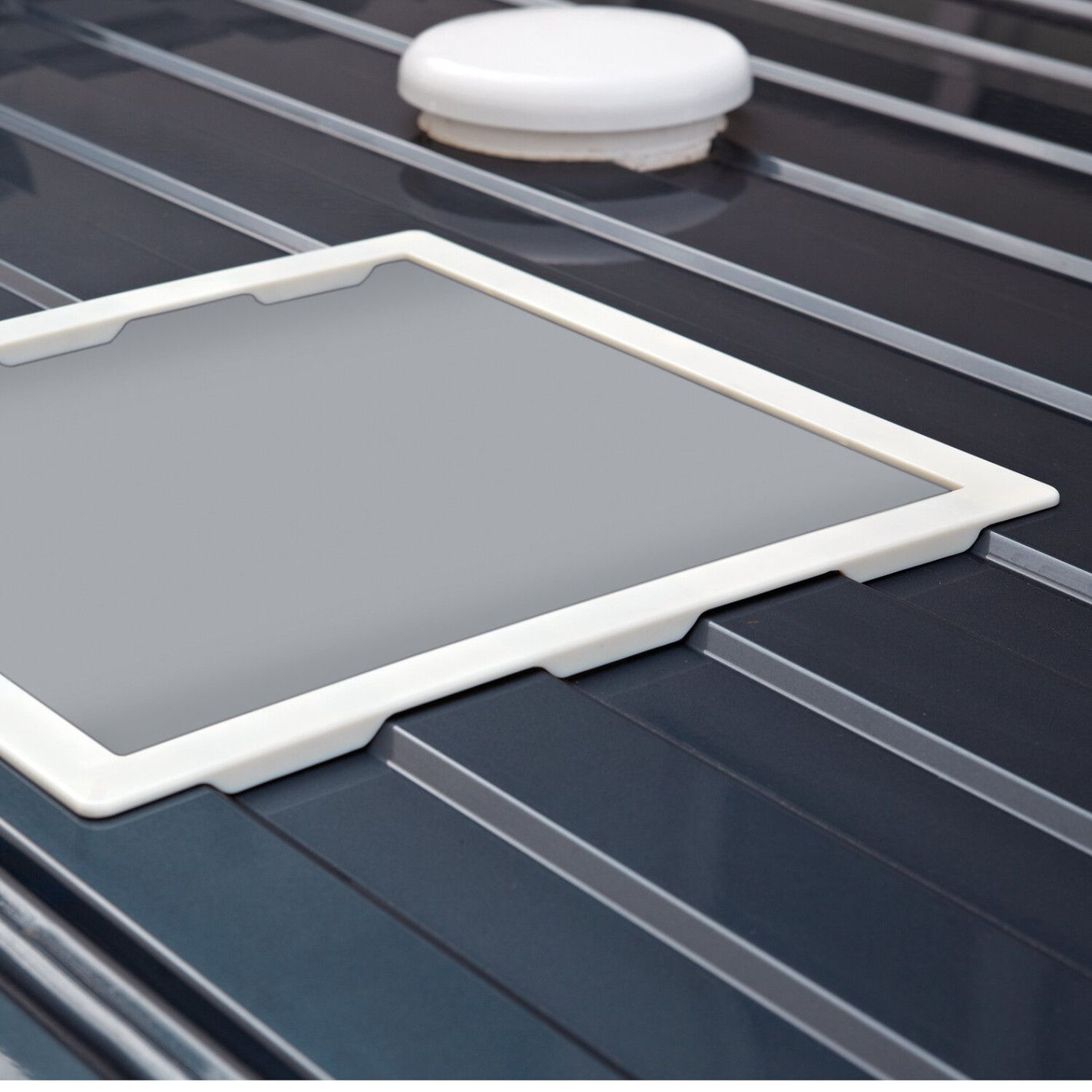 Réducteur pour ouverture dépassant 40 x 40 Dometic RG-182763