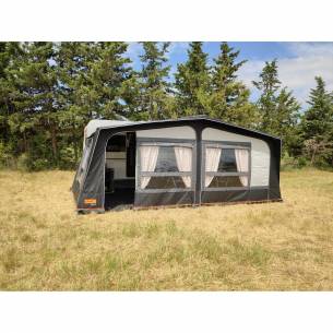 Tentes de toit et auvents pour vans, caravanes et camping-cars