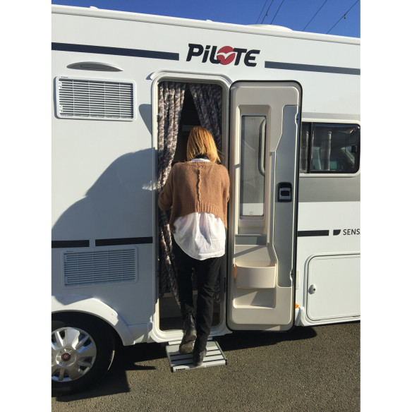 Coloris : Marron / Blanc / Gris Incasa RG-171644