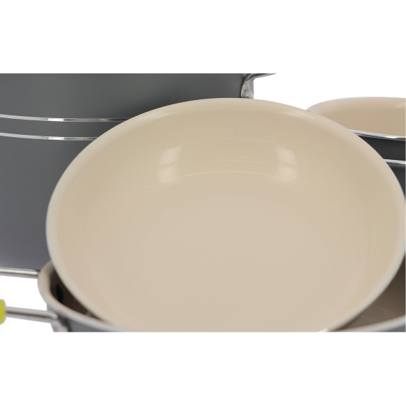 Popote EasyCook avec 8 pièces pour camping-car  Incasa RG-912509