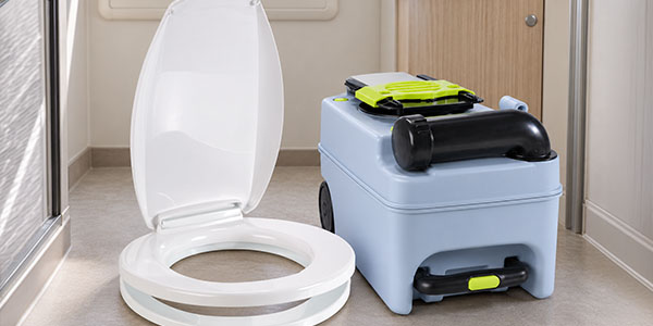 4. Thetford Toilettes à cassette, la référence du camping-car